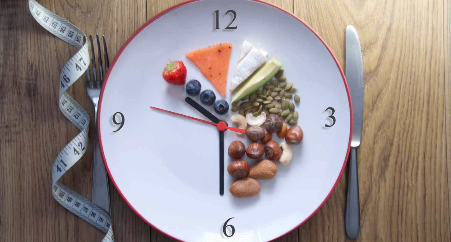 JEÛNE INTERMITTENT : NOTRE GUIDE POUR VOS DÉBUTS