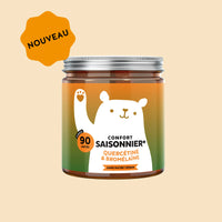Image du pot de 90 gummies Confort Saisonnier Quercétine & Bromélaïne de Bears with Benefits, formule sans sucre et vegan, packshot sur fond beige avec rubans et étoiles. l Bears with Benefits