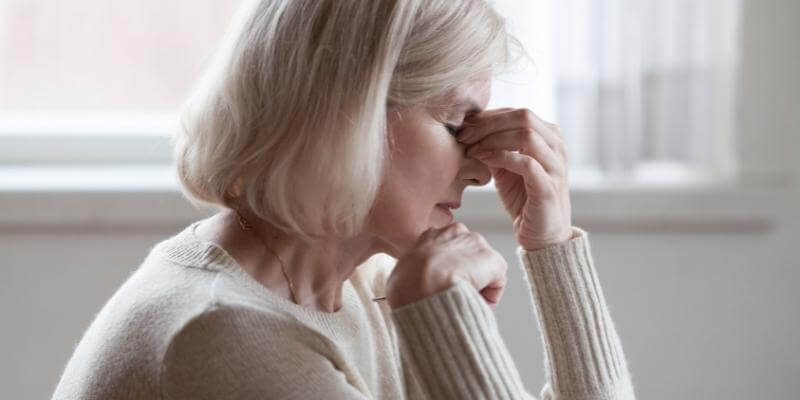QUEL EST L'EFFET DE L'ASHWAGANDHA SUR LES HORMONES OU LA MÉNOPAUSE CHEZ LES FEMMES ?